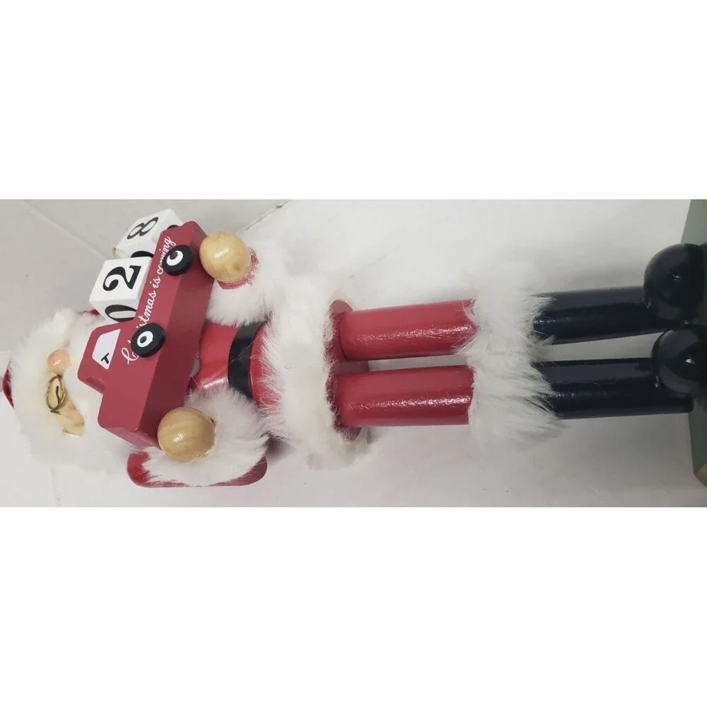 Wooden Christmas Nutcracker,14